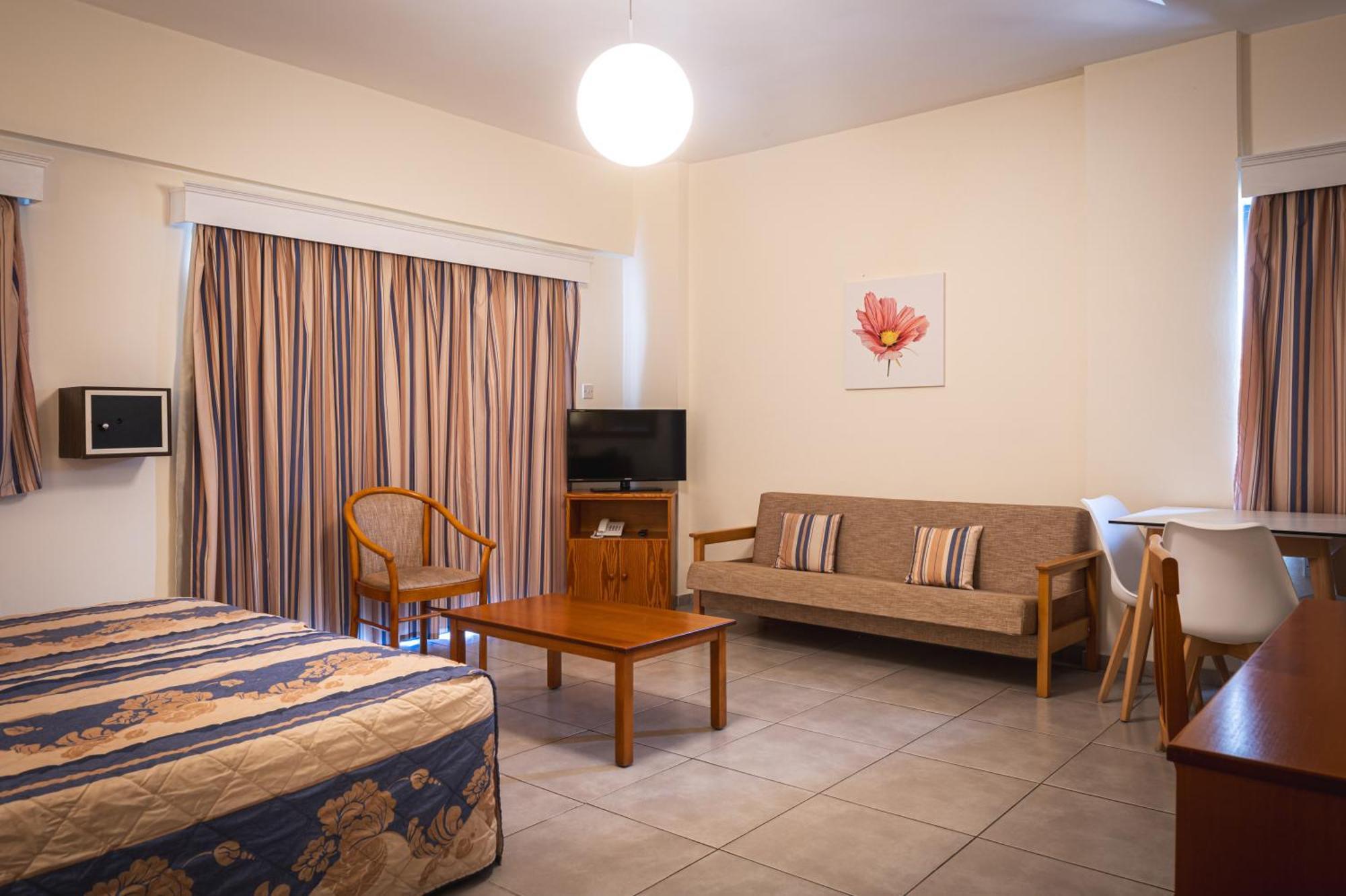 Aparthotel Kefalos Damon 3*