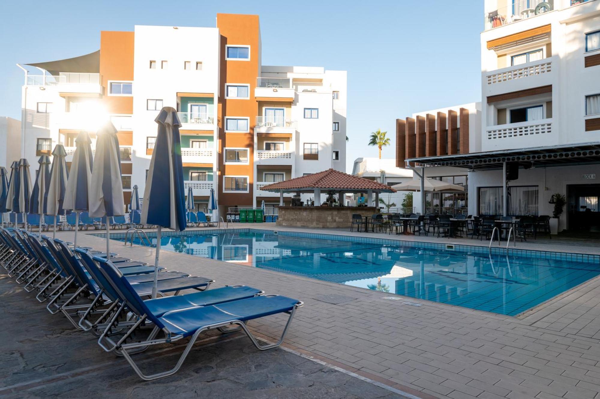 Kefalos Damon 3* Paphos