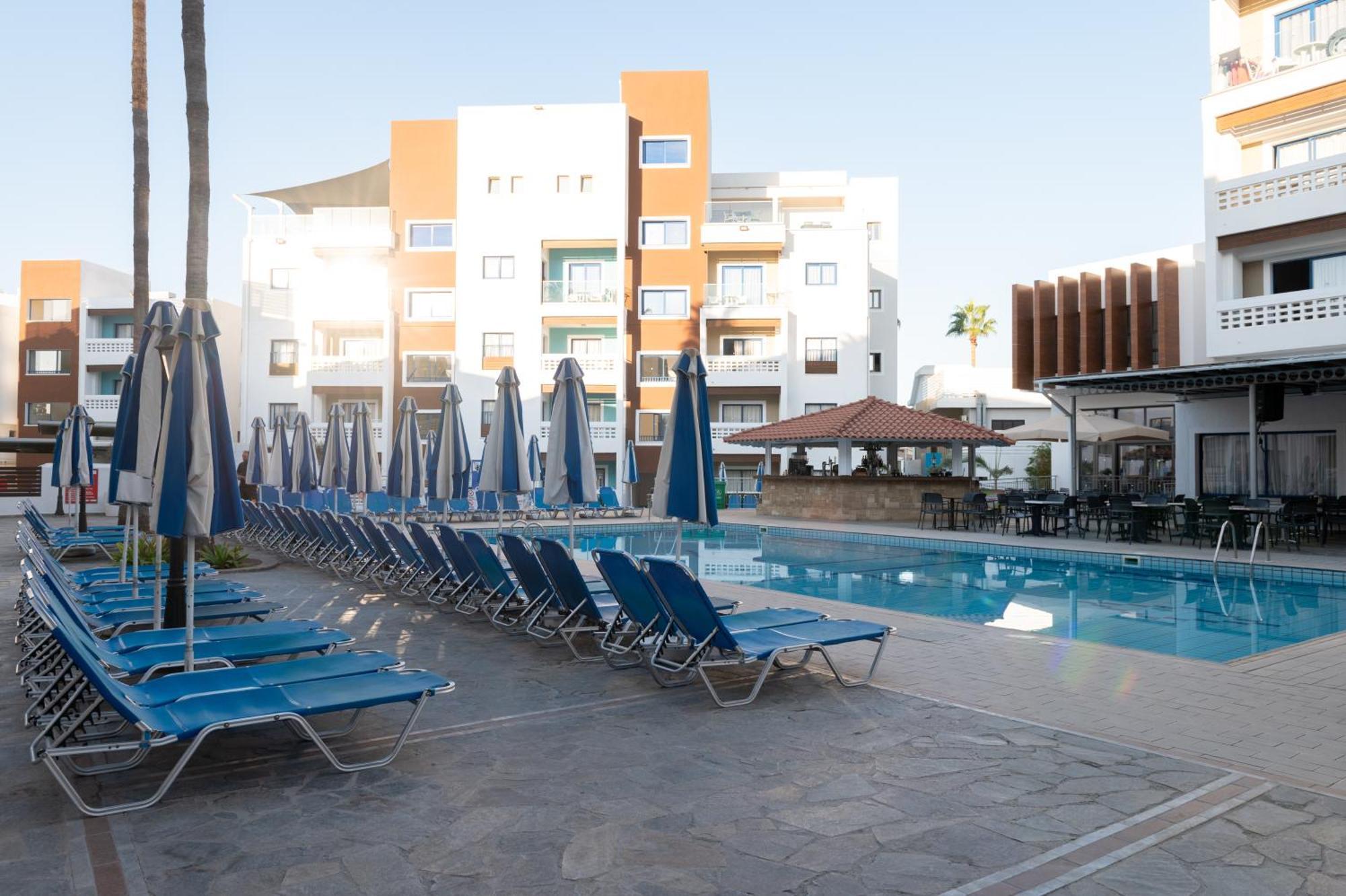 Hotel apartamentowy Kefalos Damon Pafos